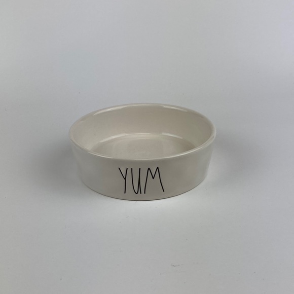 Rae Dunn Ceramic Yum Pet Food Dish 5”